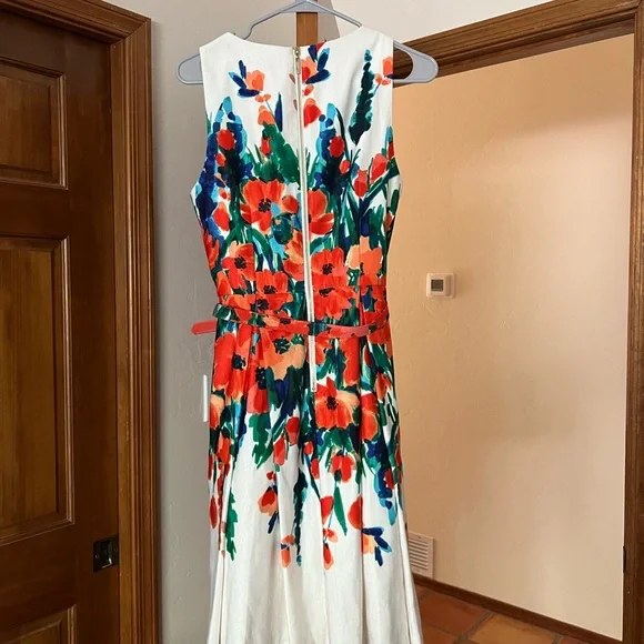 Eliza J floral dress with belt - Picture 3 of 4